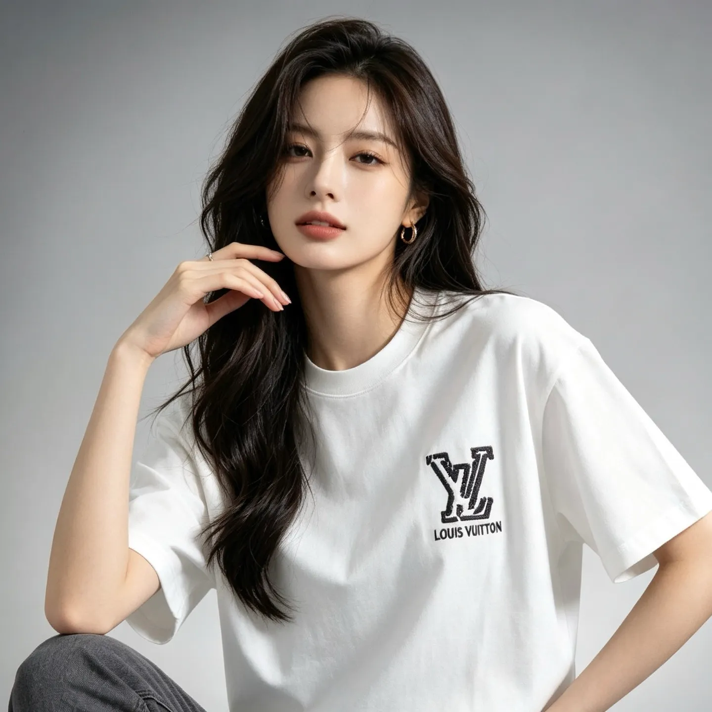 Louis Vuitton/ logo